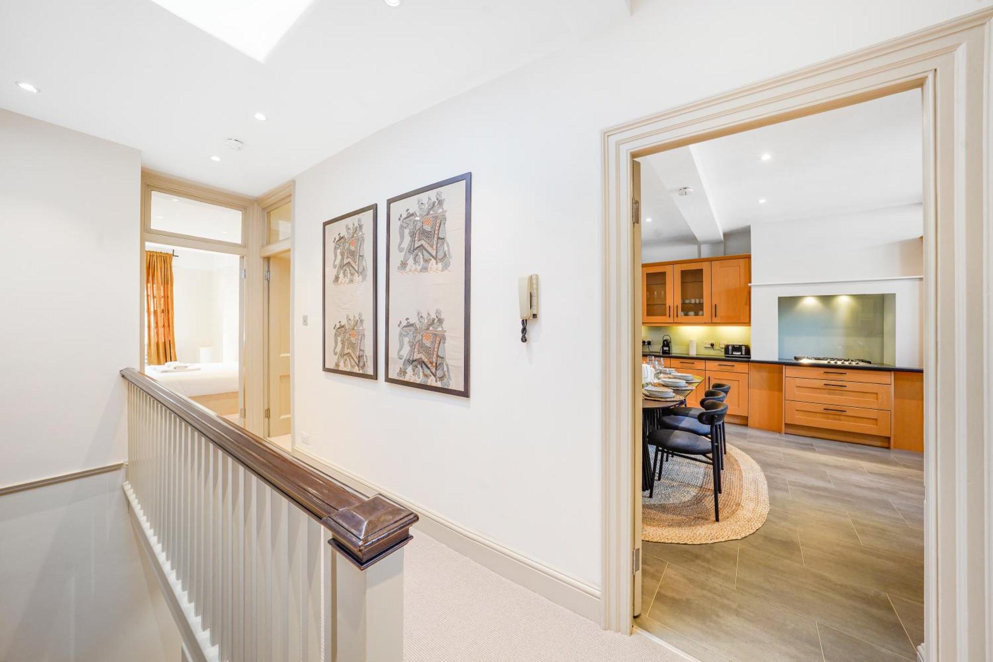 לונדון Spacious And Modern 4 Beds Home In Kensington מראה חיצוני תמונה